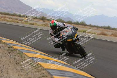 media/Sep-10-2022-SoCal Trackdays (Sat) [[a5bf35bb4a]]/Turn 14 Inside (1245pm)/